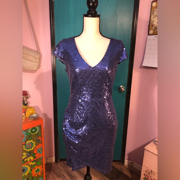 Lulus Dresses & Skirts - Lulu’s Blue Sequin Mini Mermaid Cocktail Dress🥂